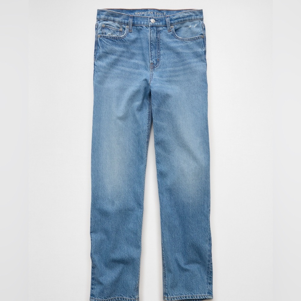 American Eagle Straight Leg Jeans